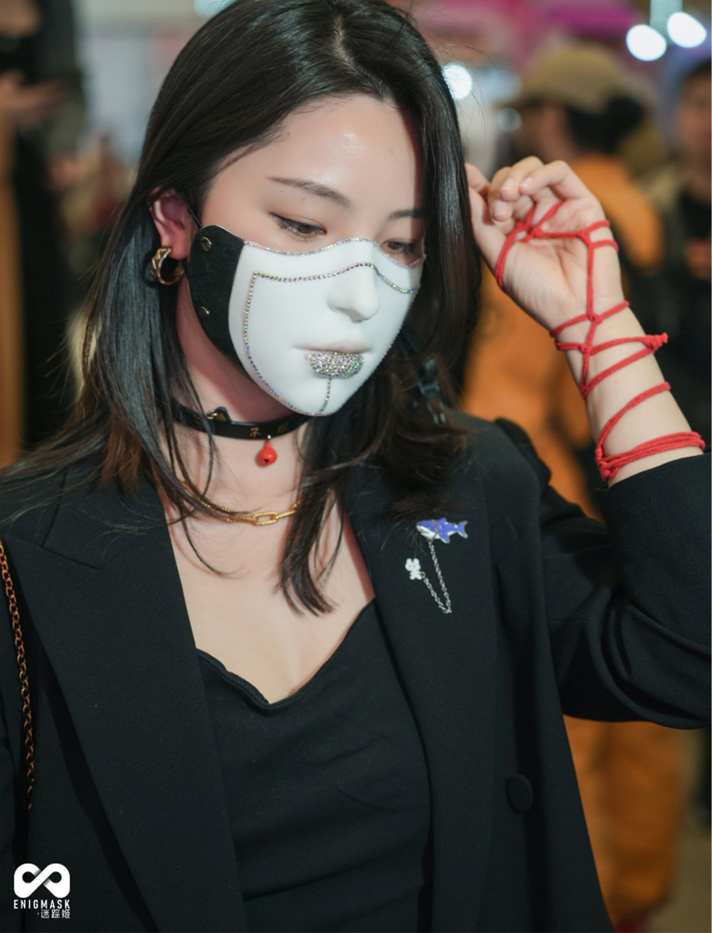 Glitzerstein-Rätselmaske