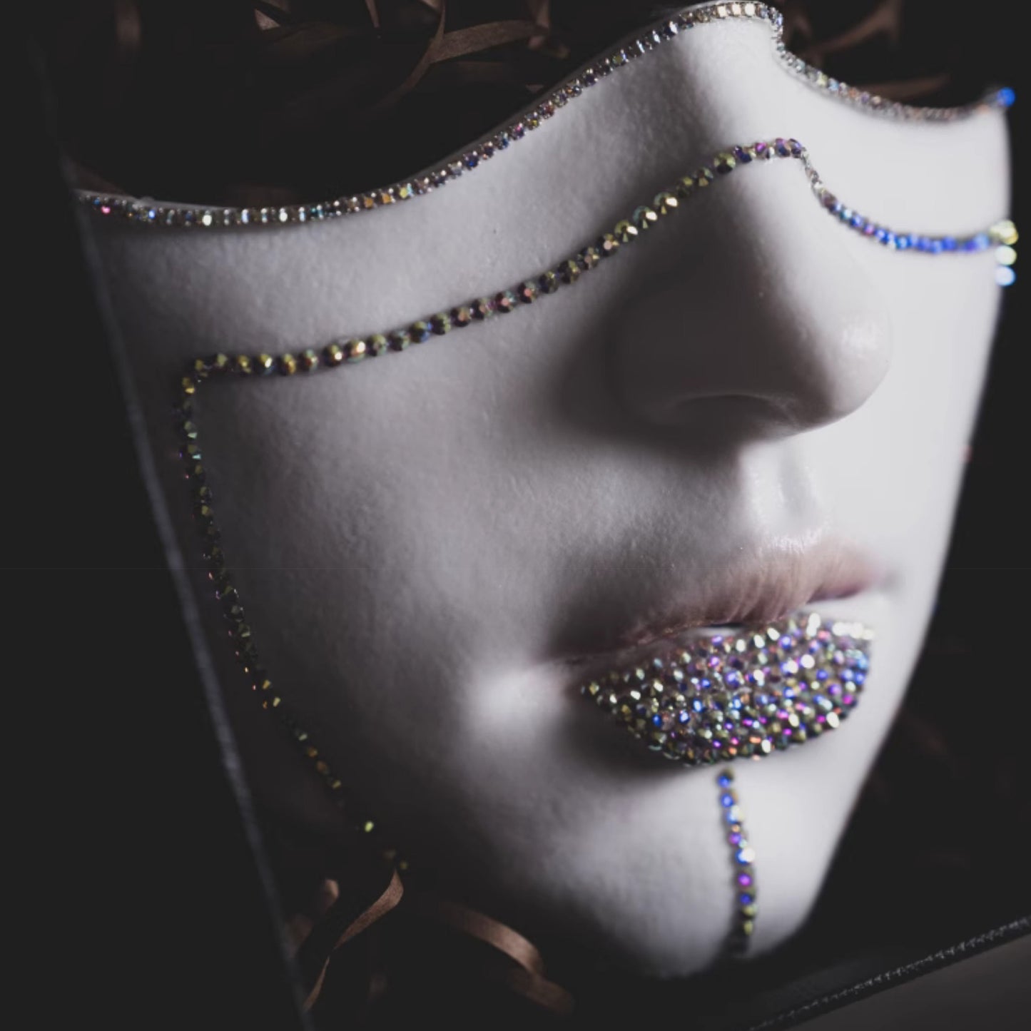 Glitzerstein-Rätselmaske