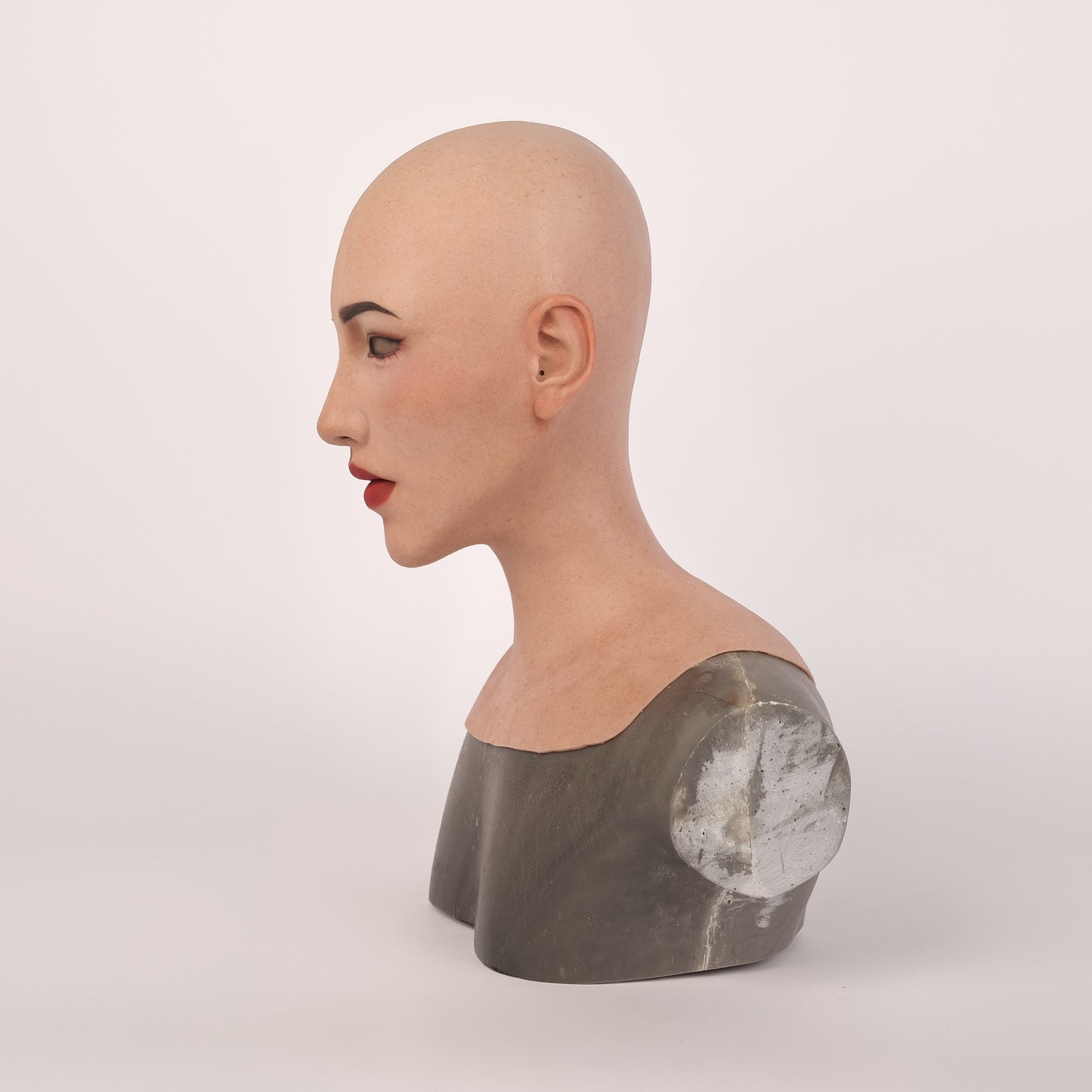 Molly 2 Silikonmaske Beauty Version