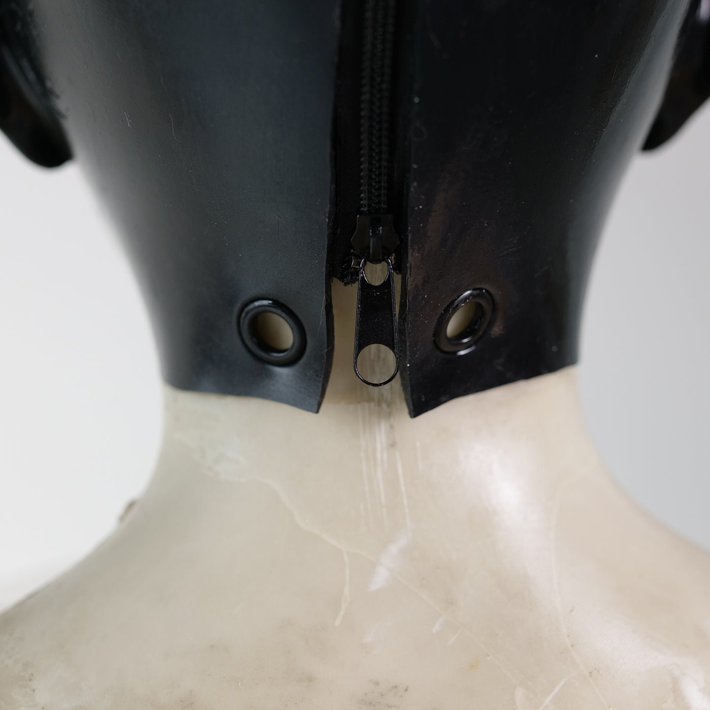 Obsidian-Silikonmaske