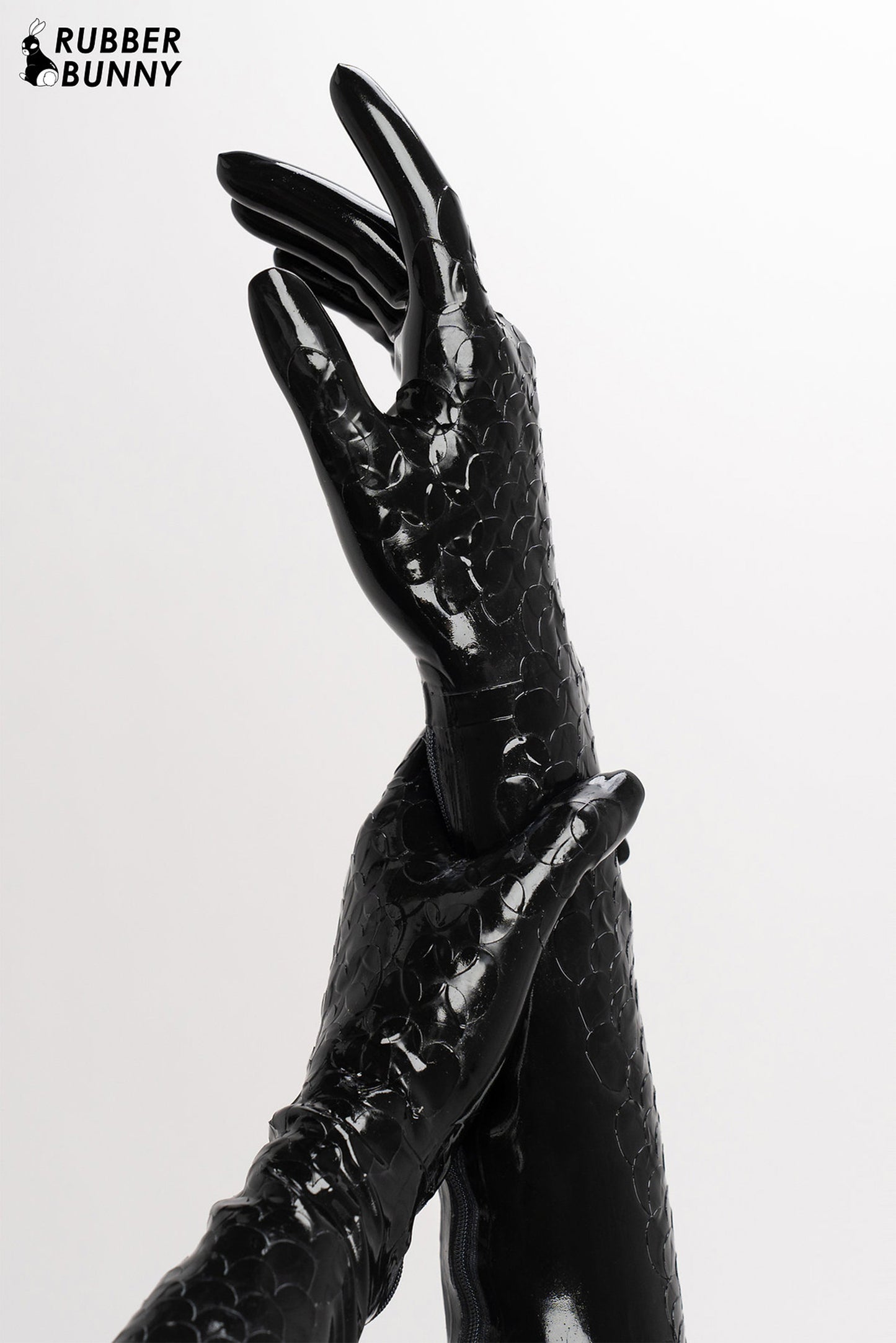 Scale Hand - Black