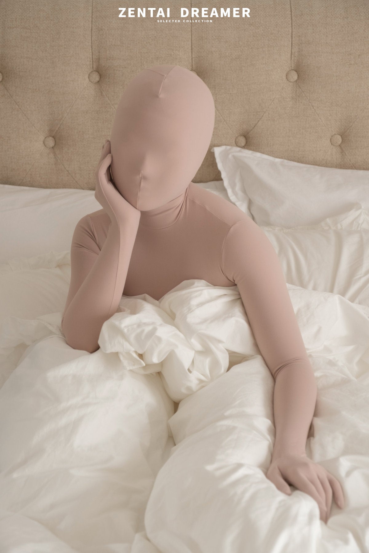 Body aus der Sleepy Dream-Serie mit Rosenmotiv